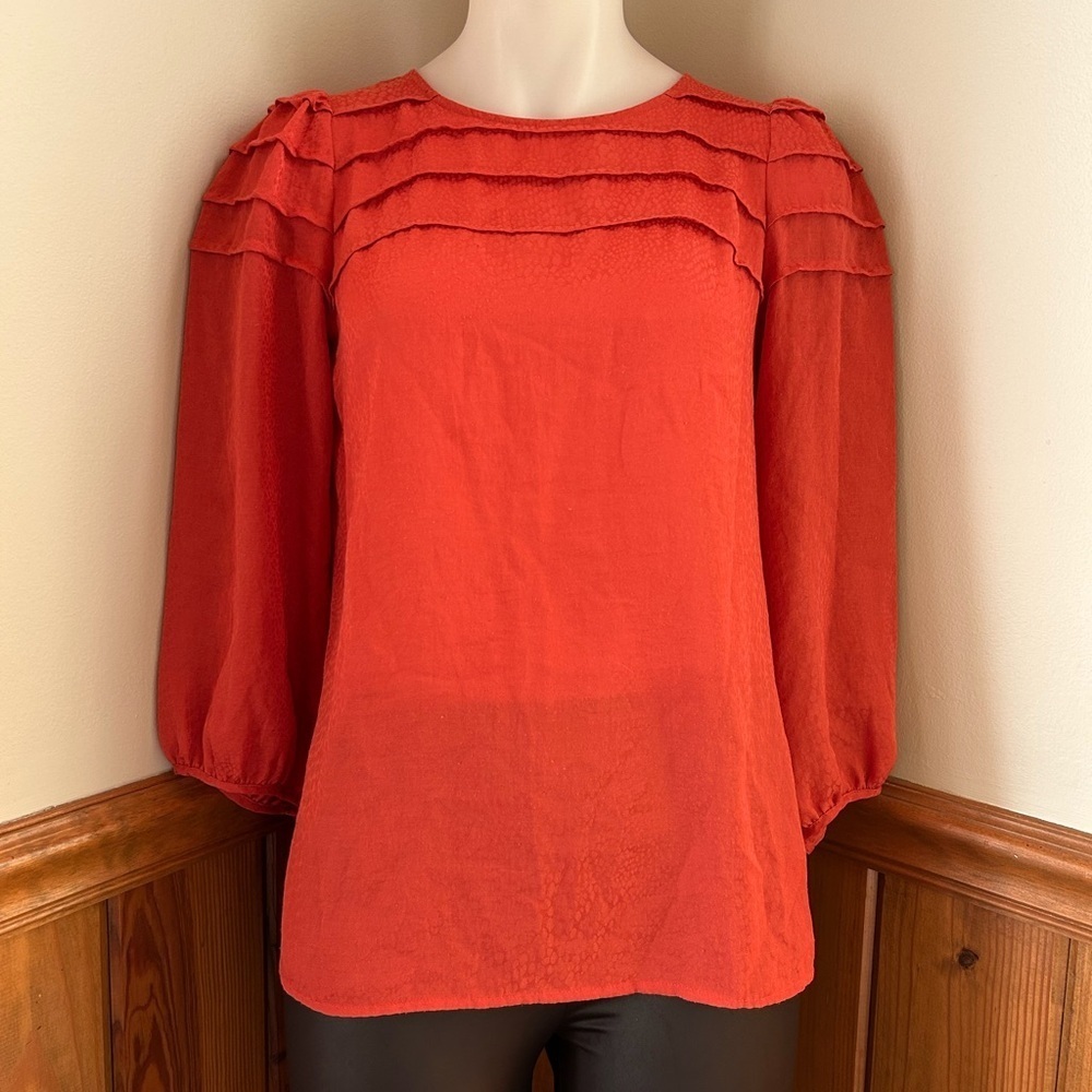 Loft XS burnt orange blouse, 3 buttons on back, elastic sleeve bottoms